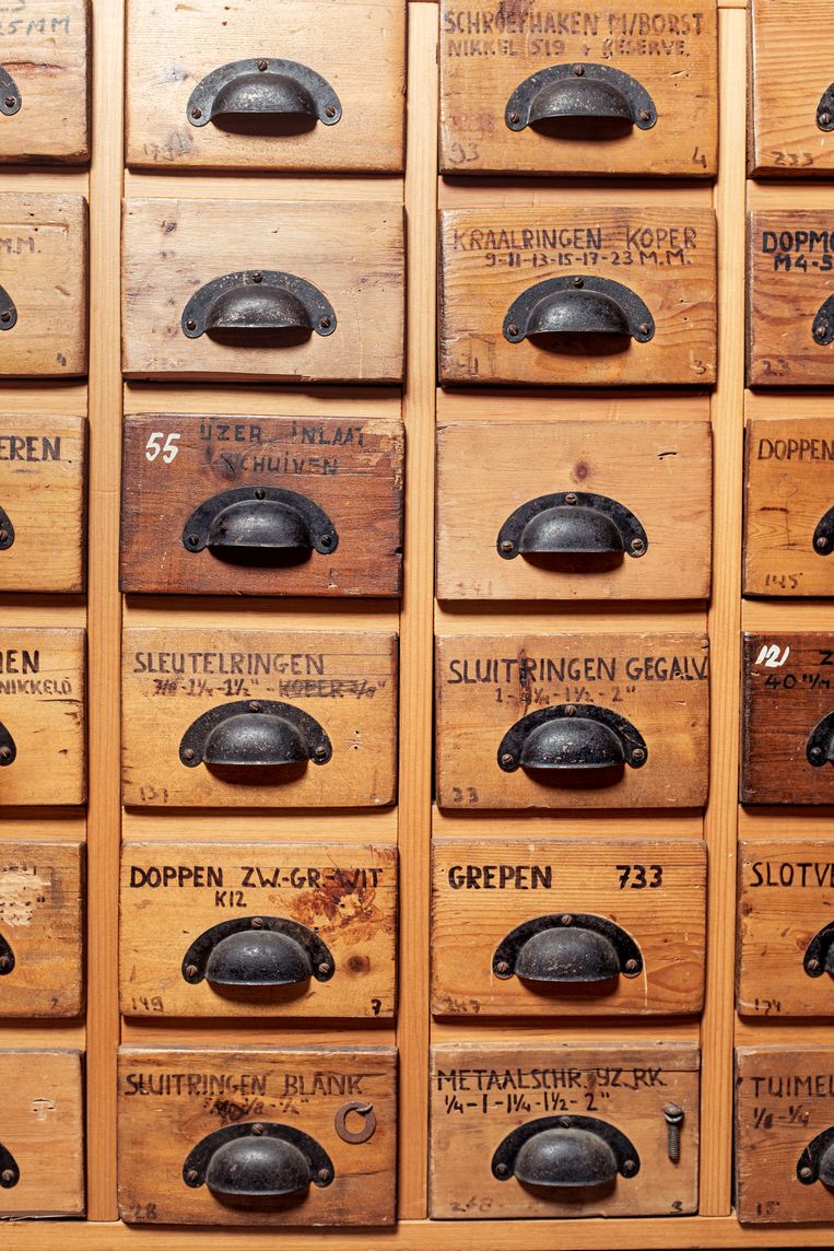 Bakjes_Weijntjes_-_Beeld_Jakob_van_Vliet