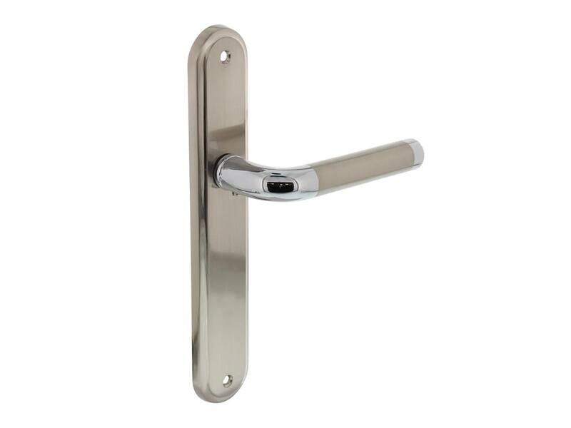 Intersteel Deurkruk Agatha op schild blind chroom