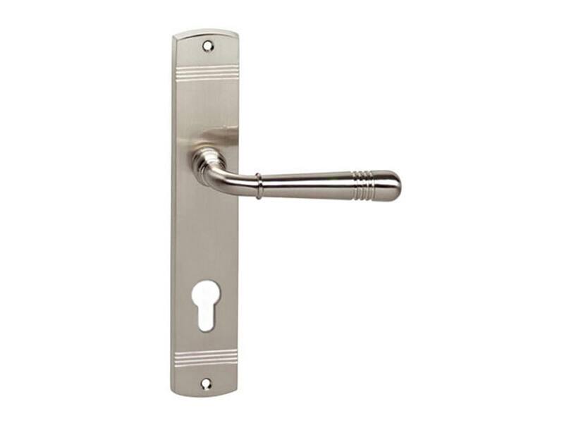 Intersteel Deurkruk Helena op schild PC72 mm nikkel mat