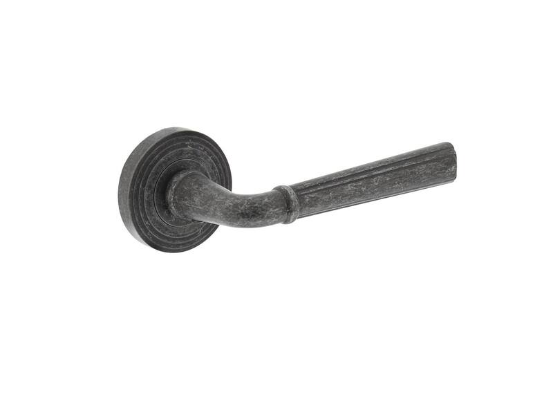 Intersteel Deurkruk Bellevue op rozet oud grijs