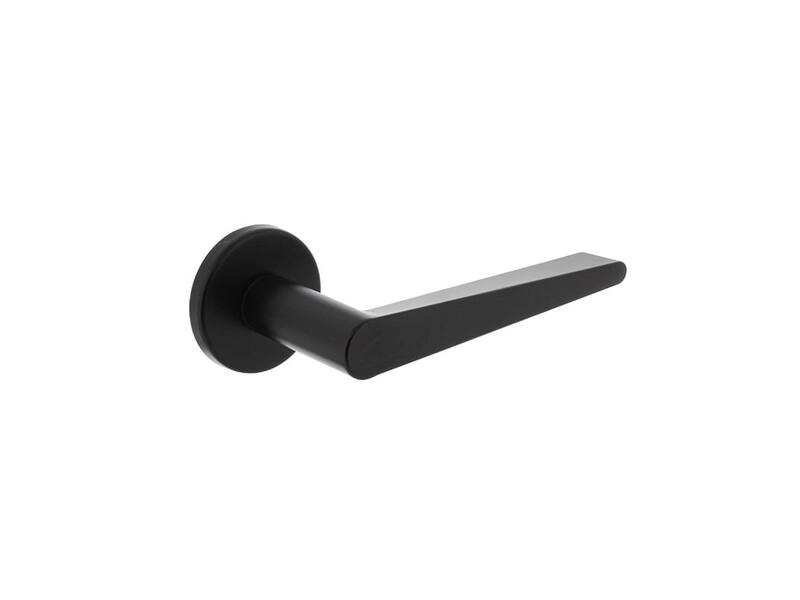 Intersteel Deurkruk Tiga met rozet 49x7 mm mat zwart