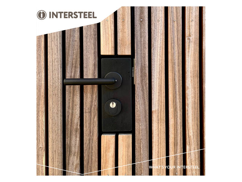 Intersteel Set achterdeurbeslag rond SKG*** met kerntrekbeveiliging rvs zwart