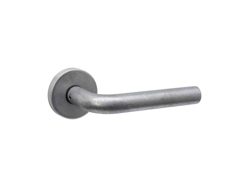 Intersteel Deurkruk Luzern op rozet verdekt 53x10mm rvs getrommeld