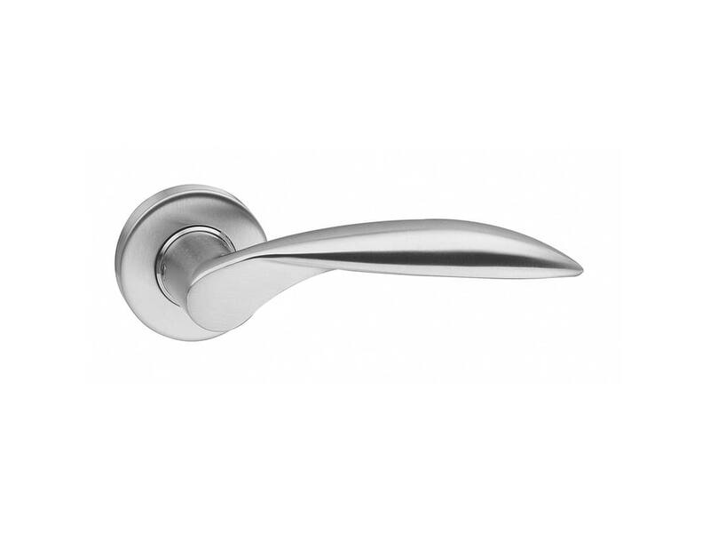 Intersteel Deurkruk Massief afgerond geveerd op rozet 53x10 met ring rvs geborsteld