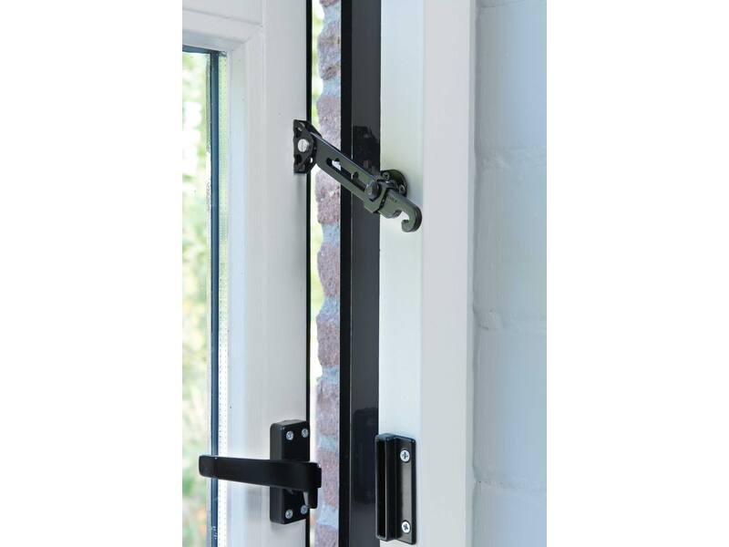 SecuMax Raamuitzetter 720 Zwart - buitendraaiend Blackline