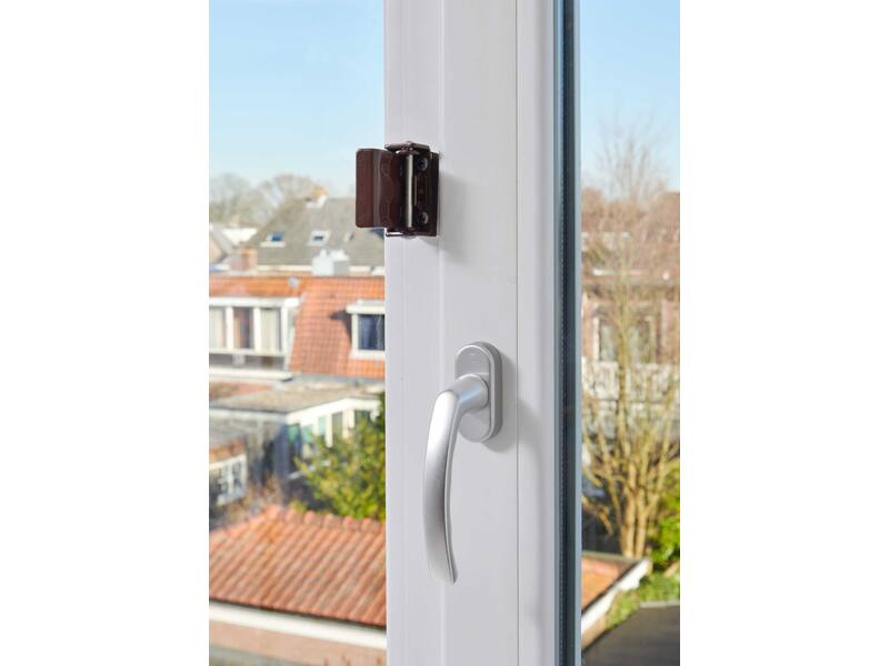 SecuMax Draaikiepraam grendel 840 Bruin