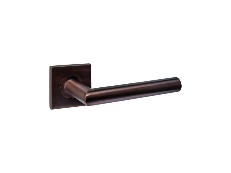 Intersteel Deurkruk Q 04 op rozet verdekt 53x53x6mm PVD brons