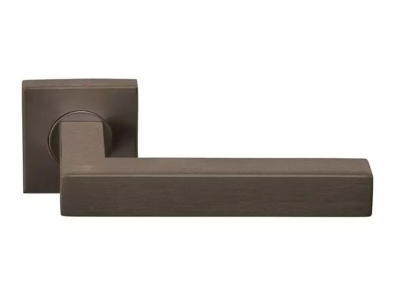 Deurkruk Brons Formani Basics BSQ1-G geveerde op Rozet