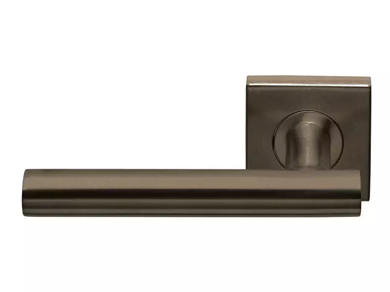 Gatdeel links Brons Formani Basics LB2-19BSQ53 geveerde op Rozet