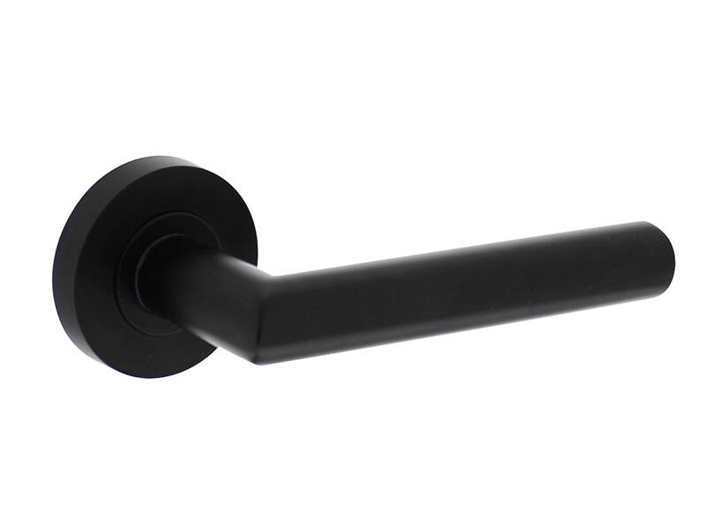 Intersteel Deurkruk Zwart Bastian op ronde rozet 52x10mm 146mm
