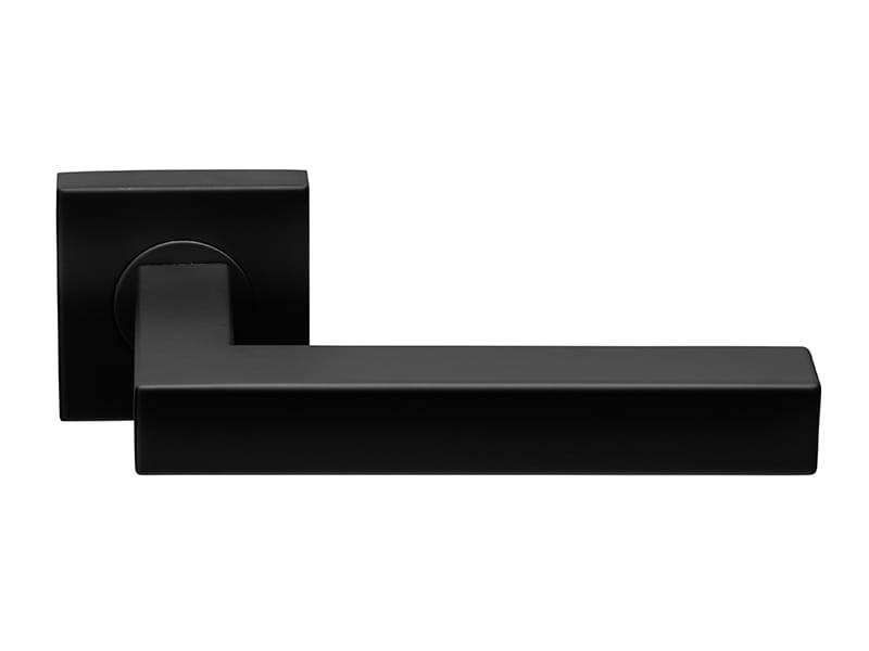 Deurklink Zwart Napels 135mm op vierkante verende rozet
