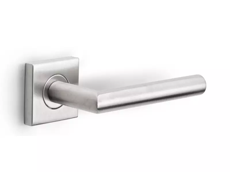Deurklink RVS Palermo 135mm op vierkante verende rozet