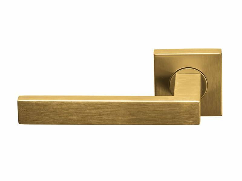 Deurklink Mat goud PVD Siena op vierkante verende rozet 135mm
