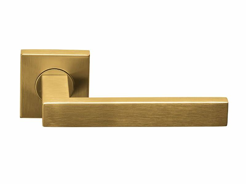 Deurklink Mat goud PVD Siena op vierkante verende rozet 135mm