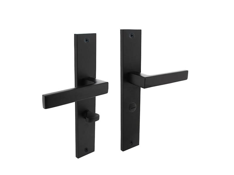 Intersteel Deurkruk Hera op schild 245x45 mm WC63/8 mm mat zwart
