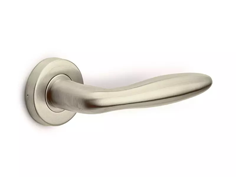 Deurklink Champagne PVD Bologna 137mm op ronde verende rozet