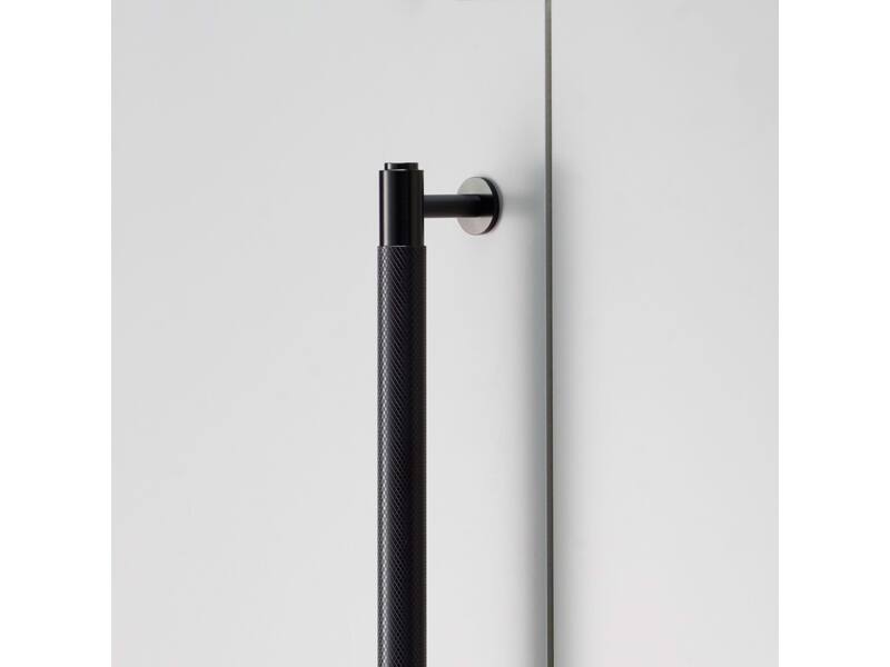 Meubelgreep Cross Zwart diamond-cut 760mm h.o.h. 725mm