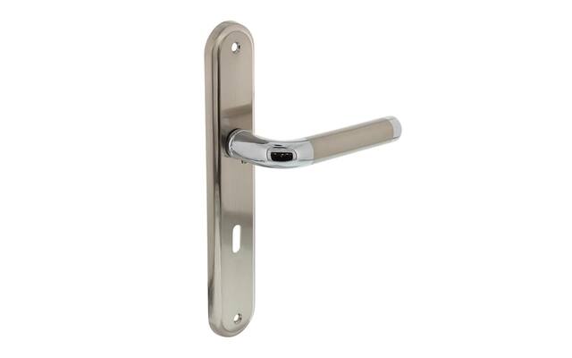 Intersteel Deurkruk Agatha op schild SL72 mm chroom