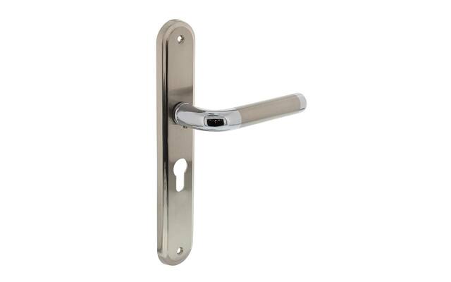 Intersteel Deurkruk Agatha op schild PC55 mm chroom