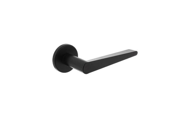 Intersteel Deurkruk Tiga met rozet 49x7 mm mat zwart