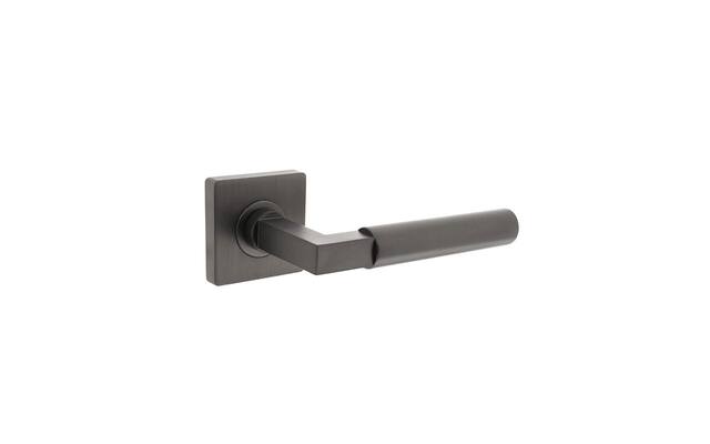 Intersteel Deurkruk Bau-Stil op vierkante rozet 55x55x10 mm antracietgrijs