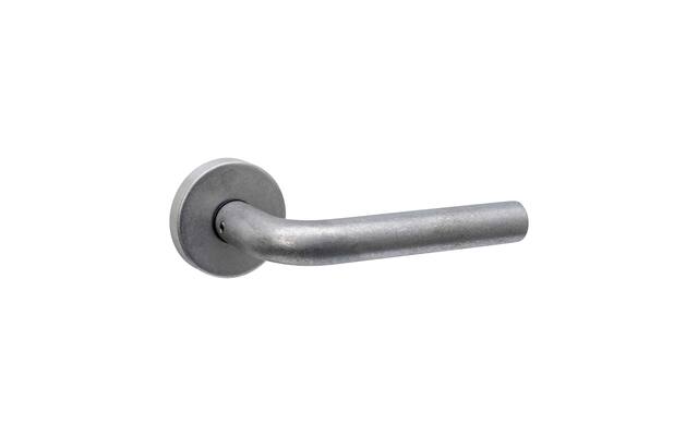 Intersteel Deurkruk Luzern op rozet verdekt 53x10mm rvs getrommeld