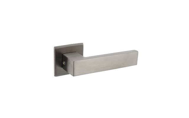 Intersteel Deurkruk Amsterdam op vierkante rozet 50x50x5 mm RVS