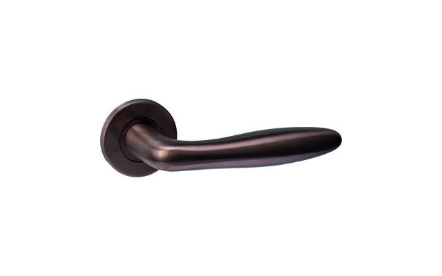 Intersteel Deurkruk Q 03 op rozet verdekt rond 52x6mm PVD brons