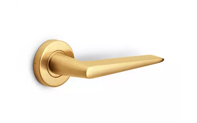 Deurklink Mat goud PVD Maniago 128mm op ronde verende rozet