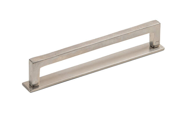 Achterplaat voor meubelgreep Essence Verzilverd 170mm, hoh 160mm