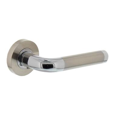 Intersteel Deurkruk Agatha op rozet Chroom